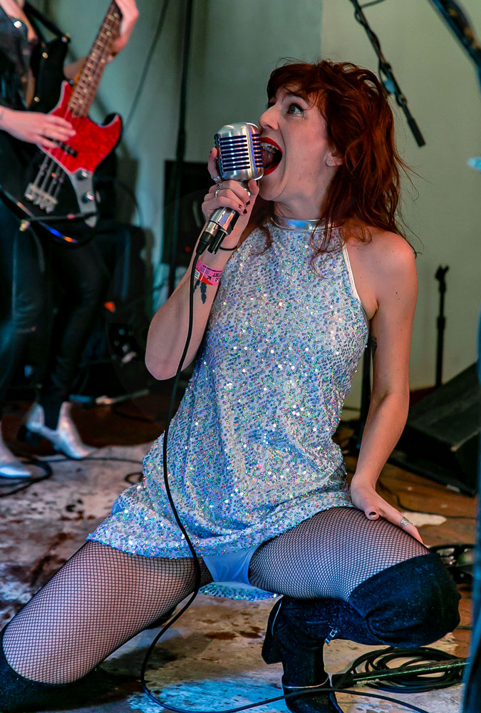 Thunderpussy's Molly Sides performing