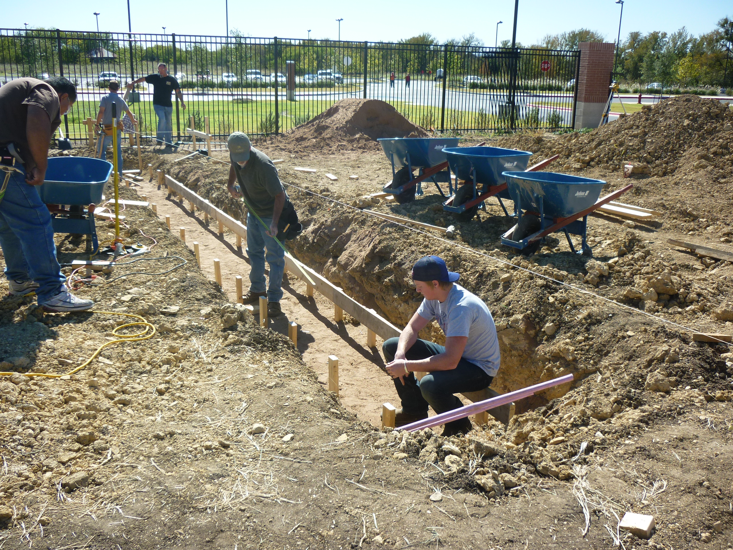 Round Rock adding forms to trenches