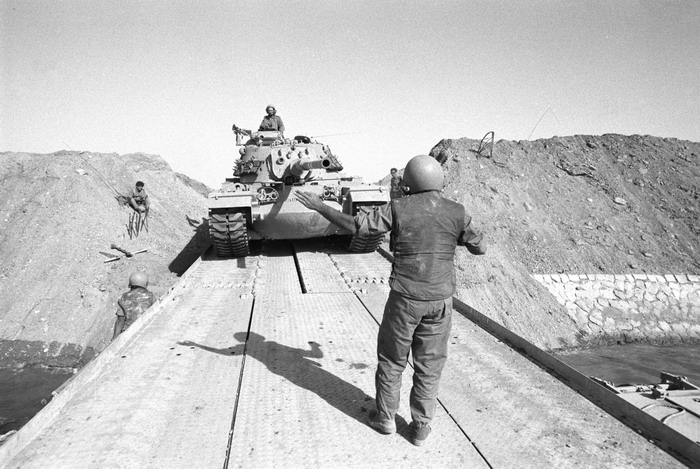 Israeli Tanks Cross Suez During Yom Kippur War, 1973