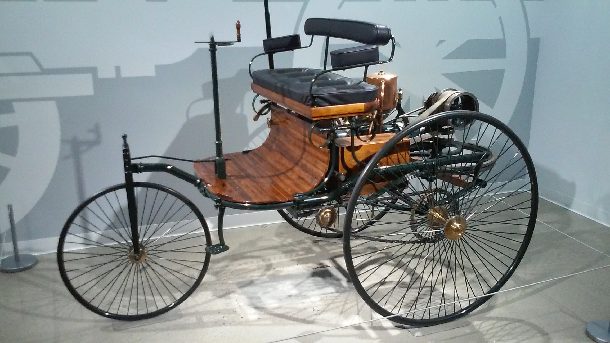 Karl Benz' 1886 Patent Motorwagen w. Four-Stoke, Water-Cooled Internal Combustion Engine, Electrical Ignition and Rack & Pinion Steering. Photo by Author from Peterson Automotive Museum, Los Angeles